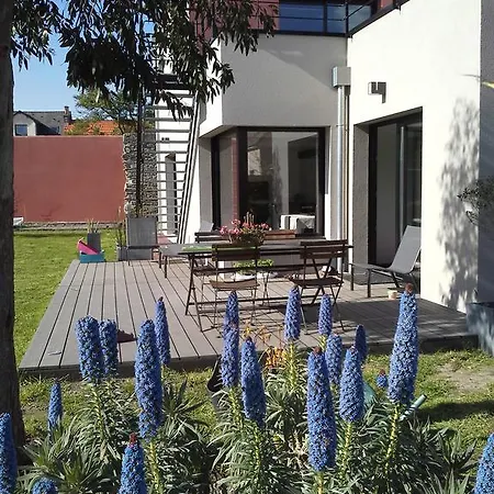 Nocleg ze śniadaniem L'escapade 4*